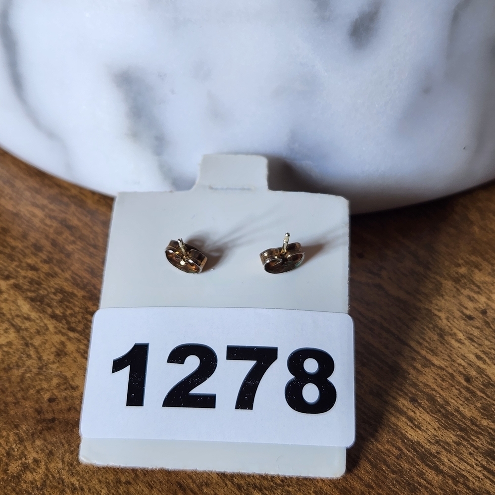 Pearl Stud Earrings Light Cream 13mm Gold Plated Sterling .925 Genuine Pearl - Picture 7 of 7